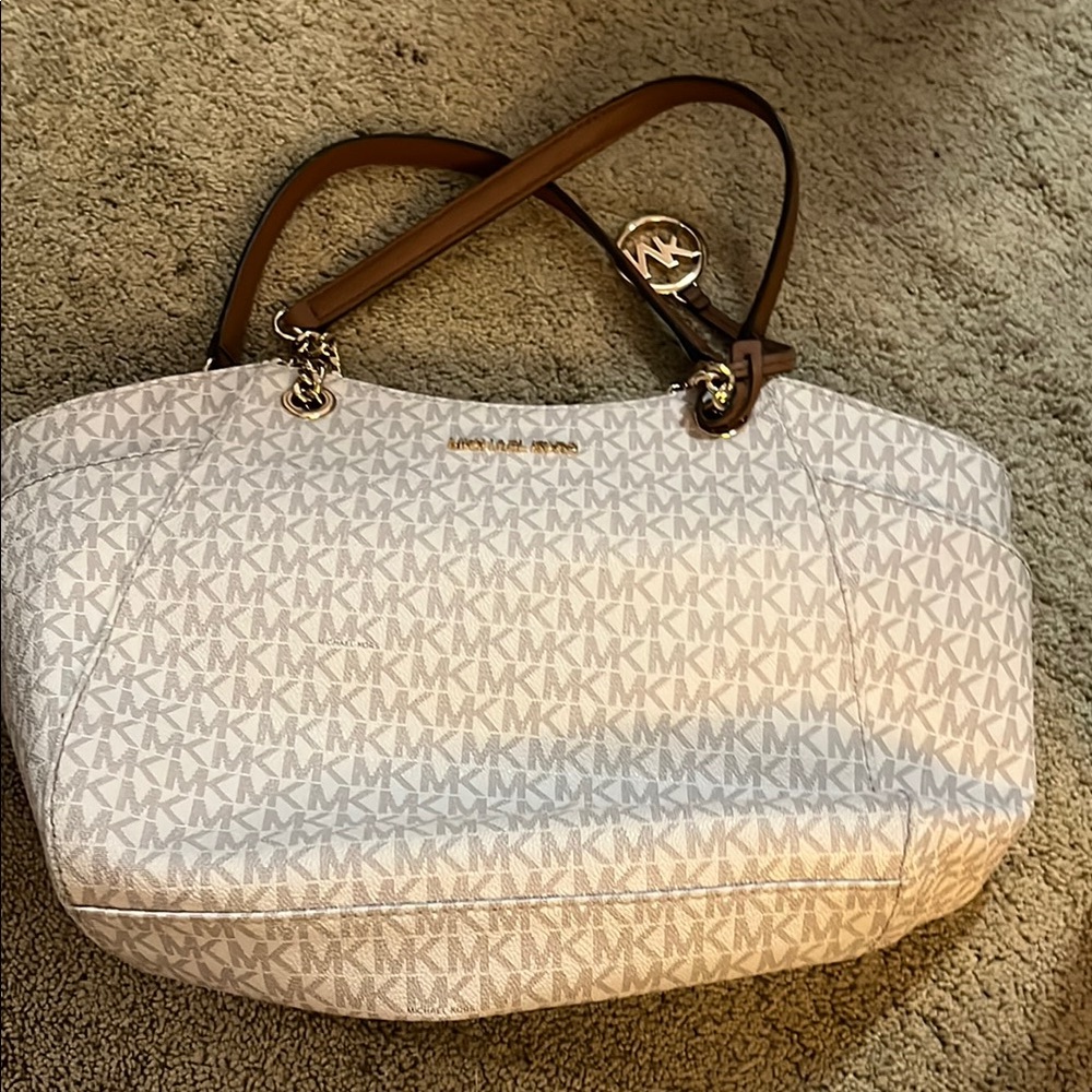 Michael Kors Signature Tote Bag - White and Brown